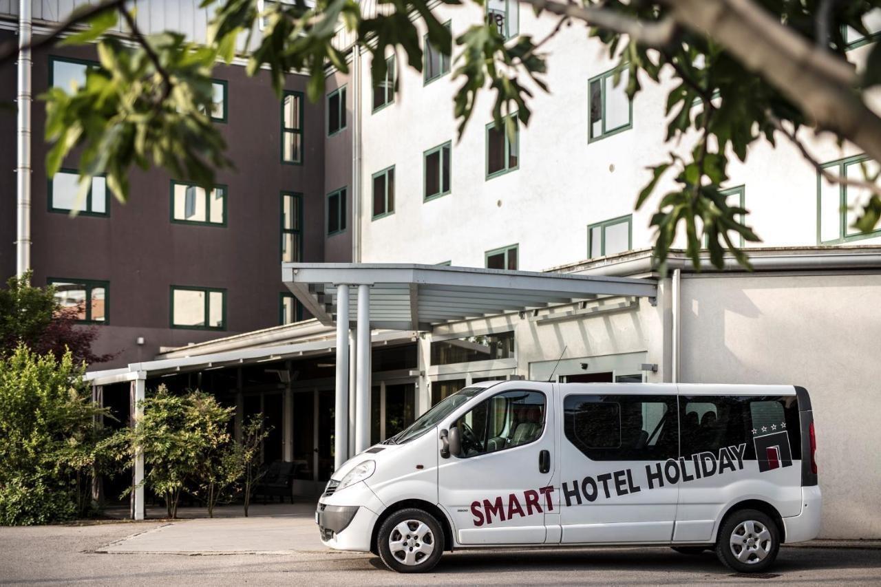 Smart Hotel Holiday Mestre Exterior photo